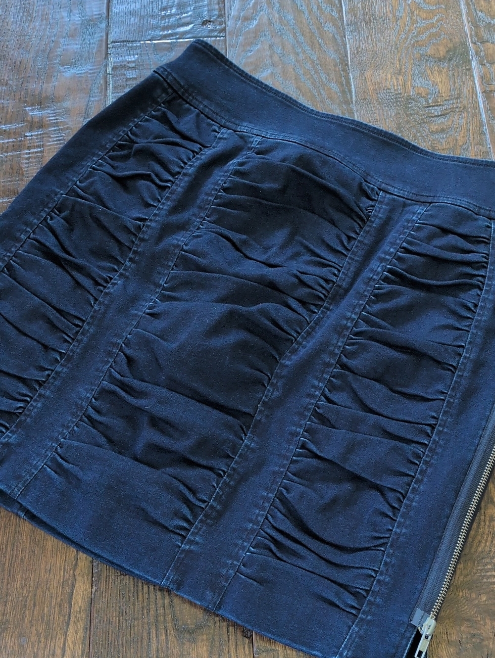 PEACE OF CLOTH I NWT Dark Navy Denim "Penny" Ruched Full Zipper Mini Skirt, M